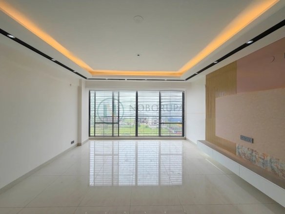 Luxury 2215 Sqft South Facing Apartment for Rent in Bashundhara R/A