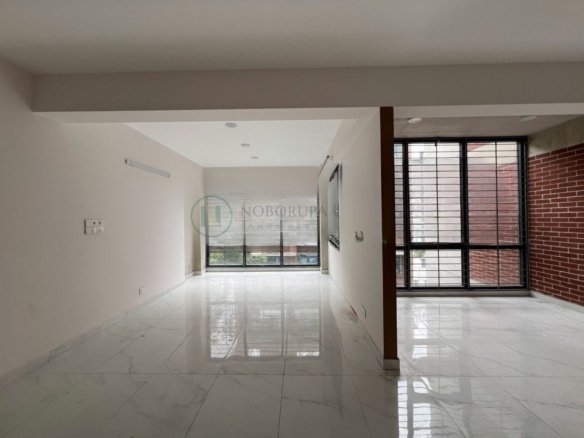 1870 SFT Brand new apartment for rent on 5th floor in Bashundhara R/A