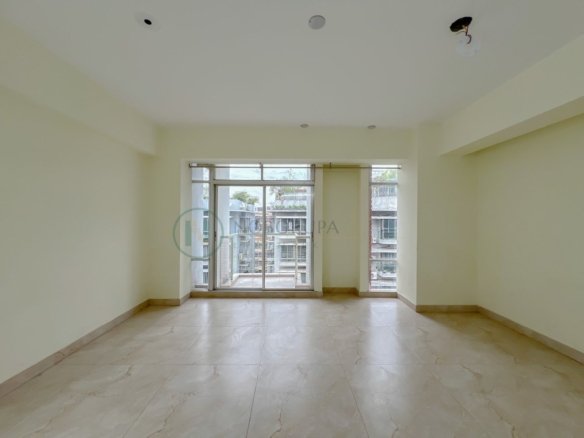 3300 SFT apartment for rent on 7th floors in Bashundhara R/A.