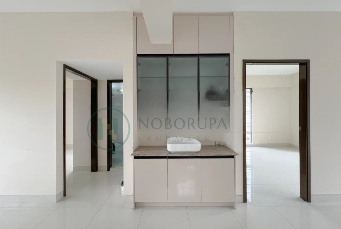 1850 Sqft Premium South Facing Apartment for Rent in Bashundhara R/A