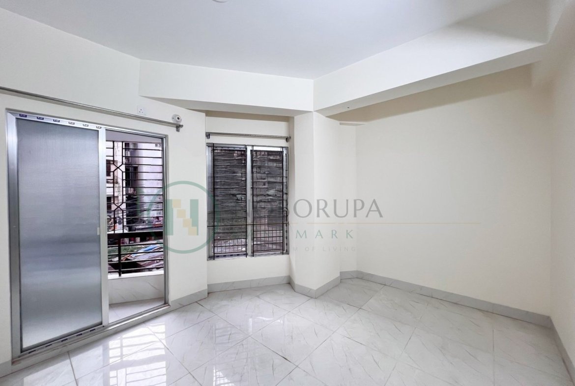 Prime 1450 SFT South-Facing Apartment for Sale in Banasree
