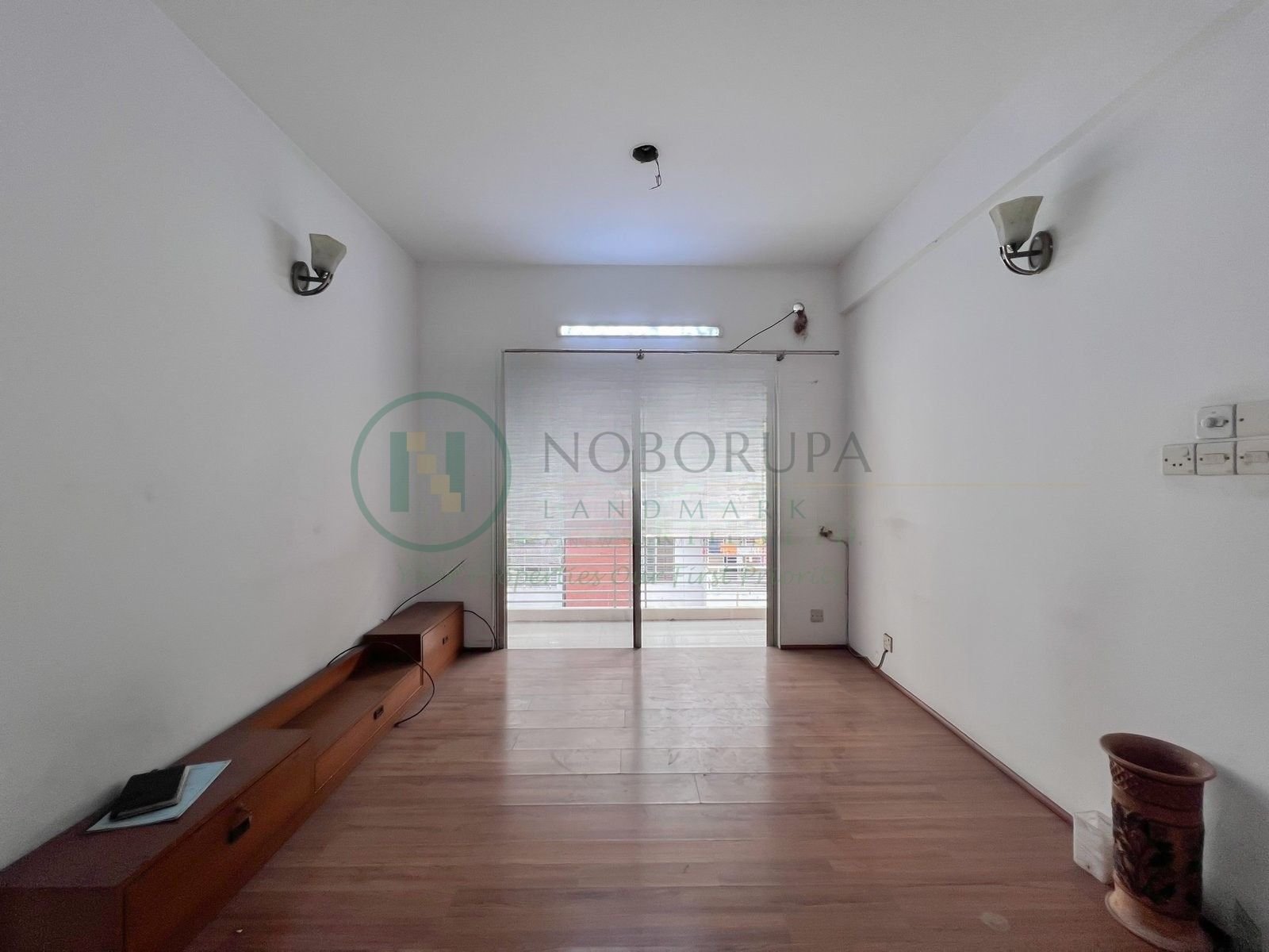 2 2200 sft used flat for sale in Bashundhara | Notun Thikana