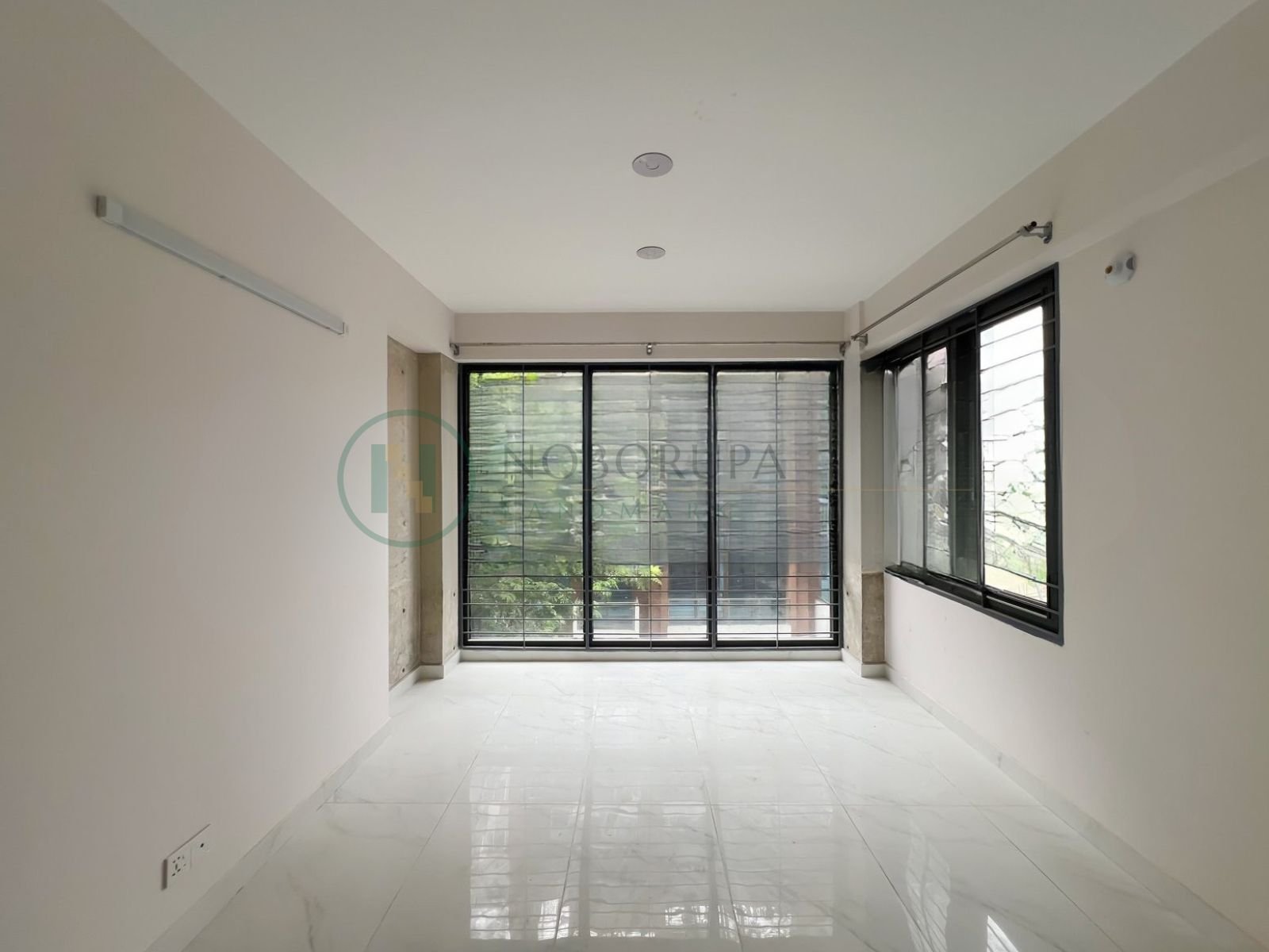 3 1870 SFT Brand new apartment for rent on 5th floor in Bashundhara R/A