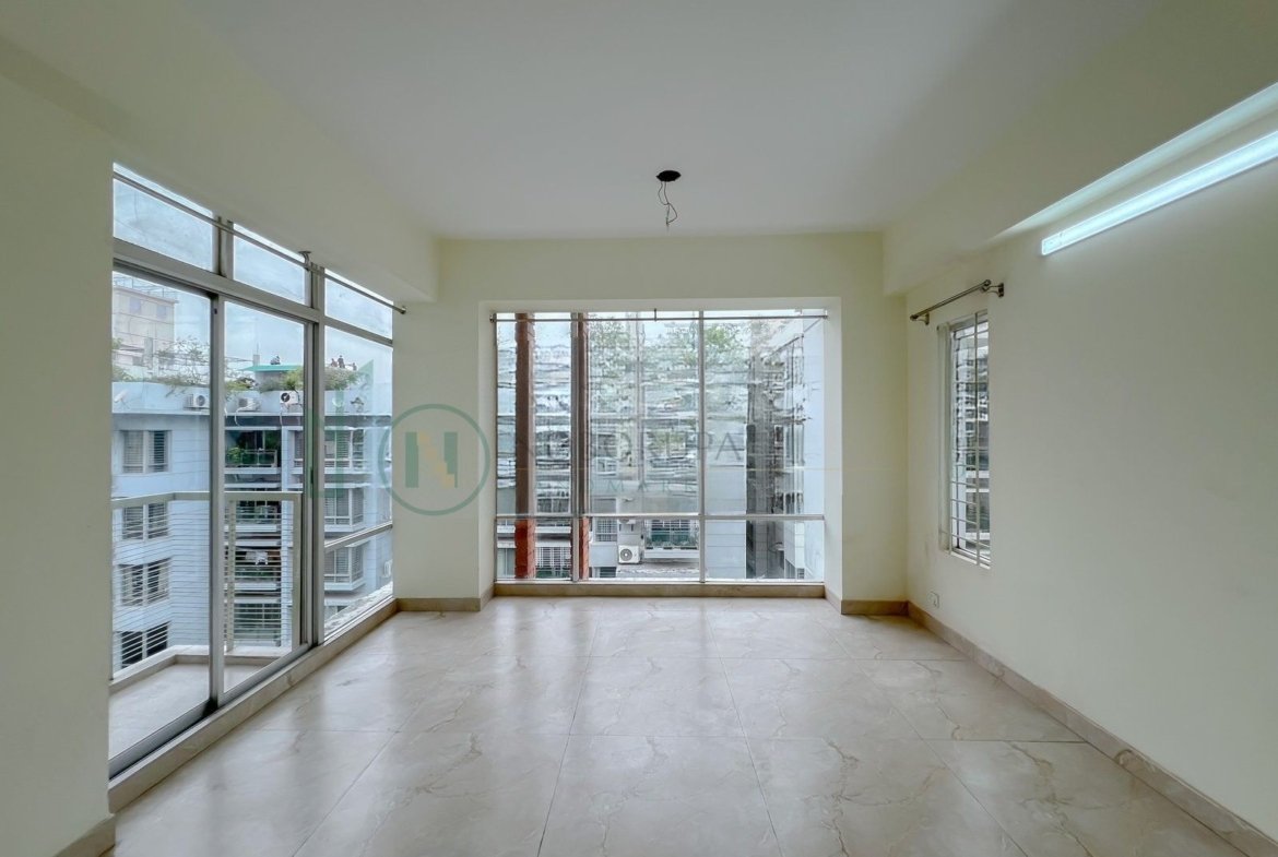 1900 SFT Semi-Furnished Apartment for Rent in Bashundhara R/A