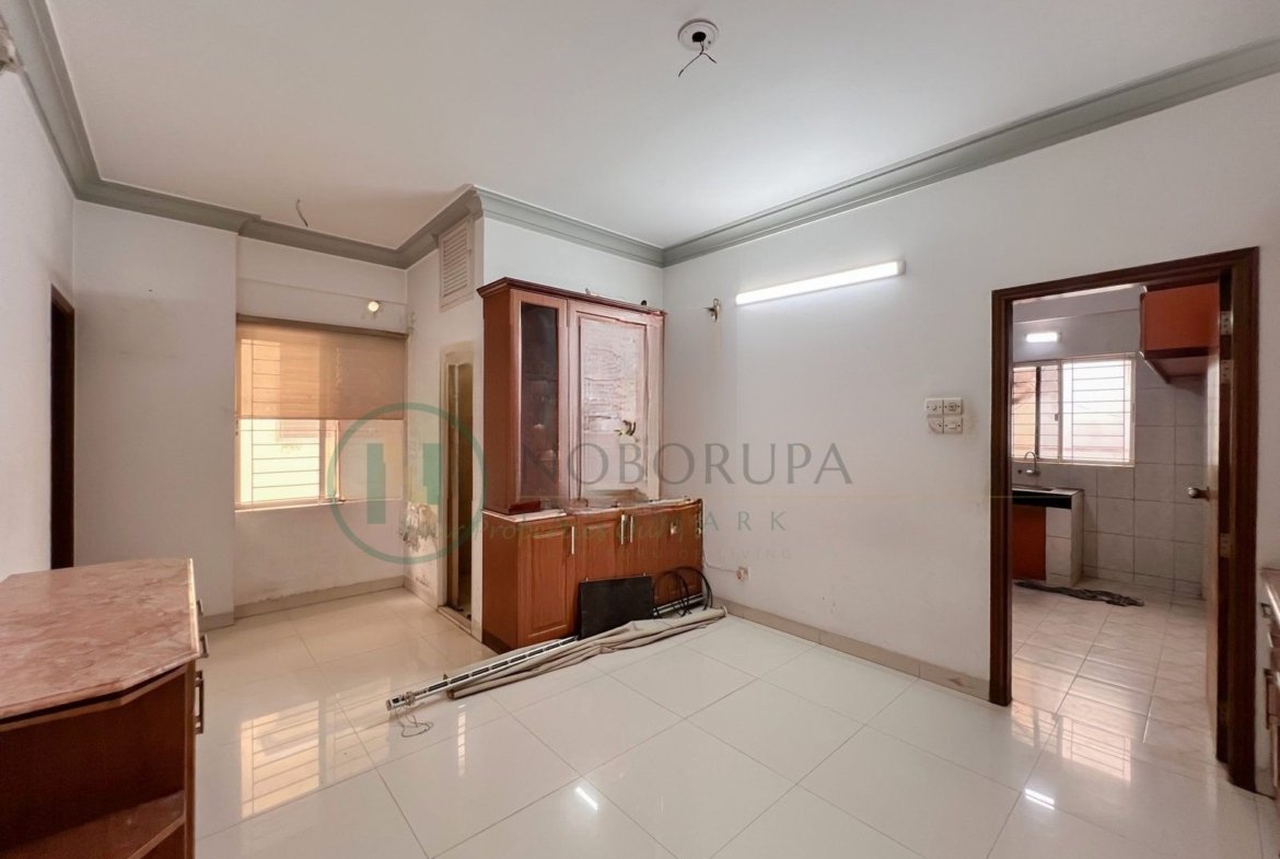 2200 sft used flat for sale in Bashundhara | Notun Thikana