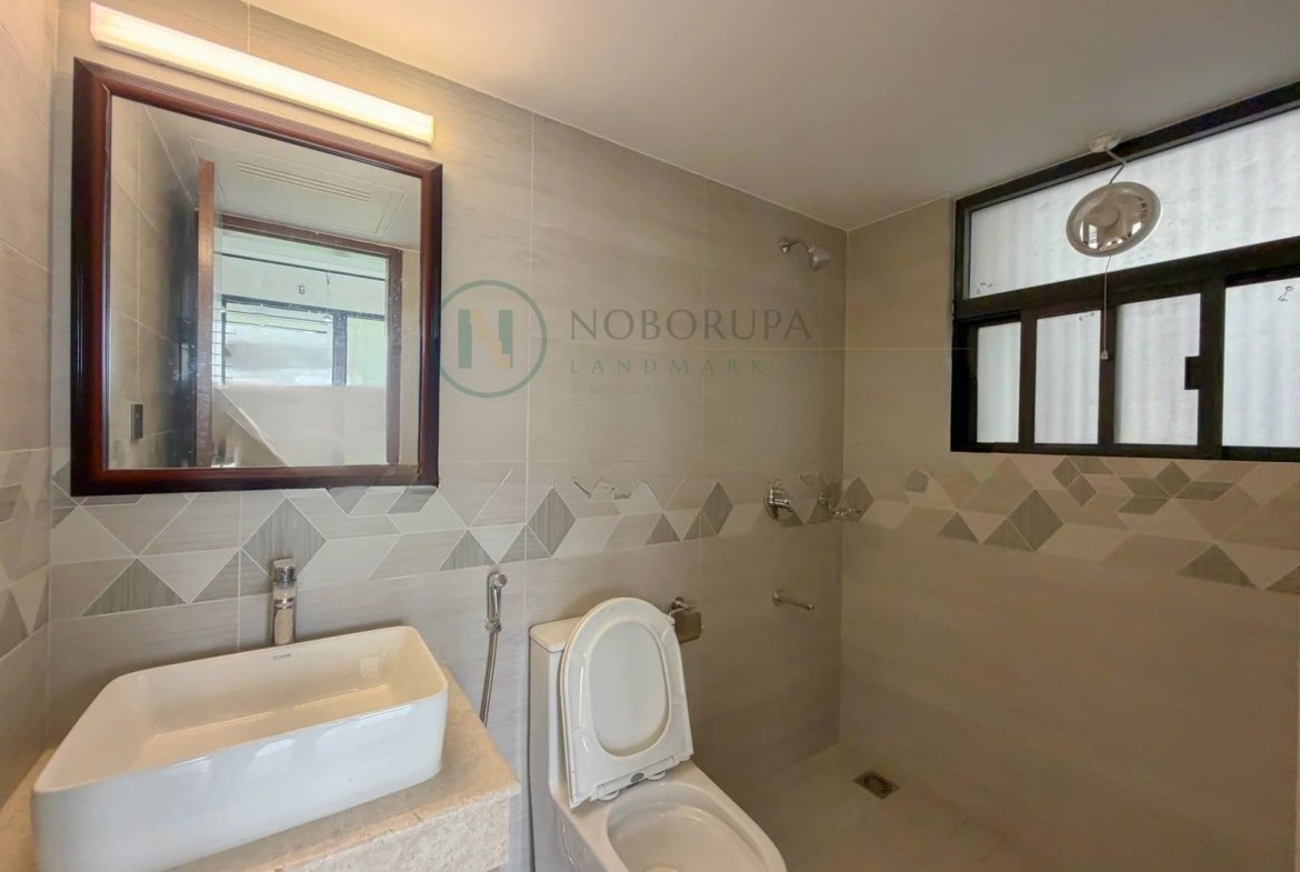 Luxury 2215 Sqft South Facing Apartment for Rent in Bashundhara R/A