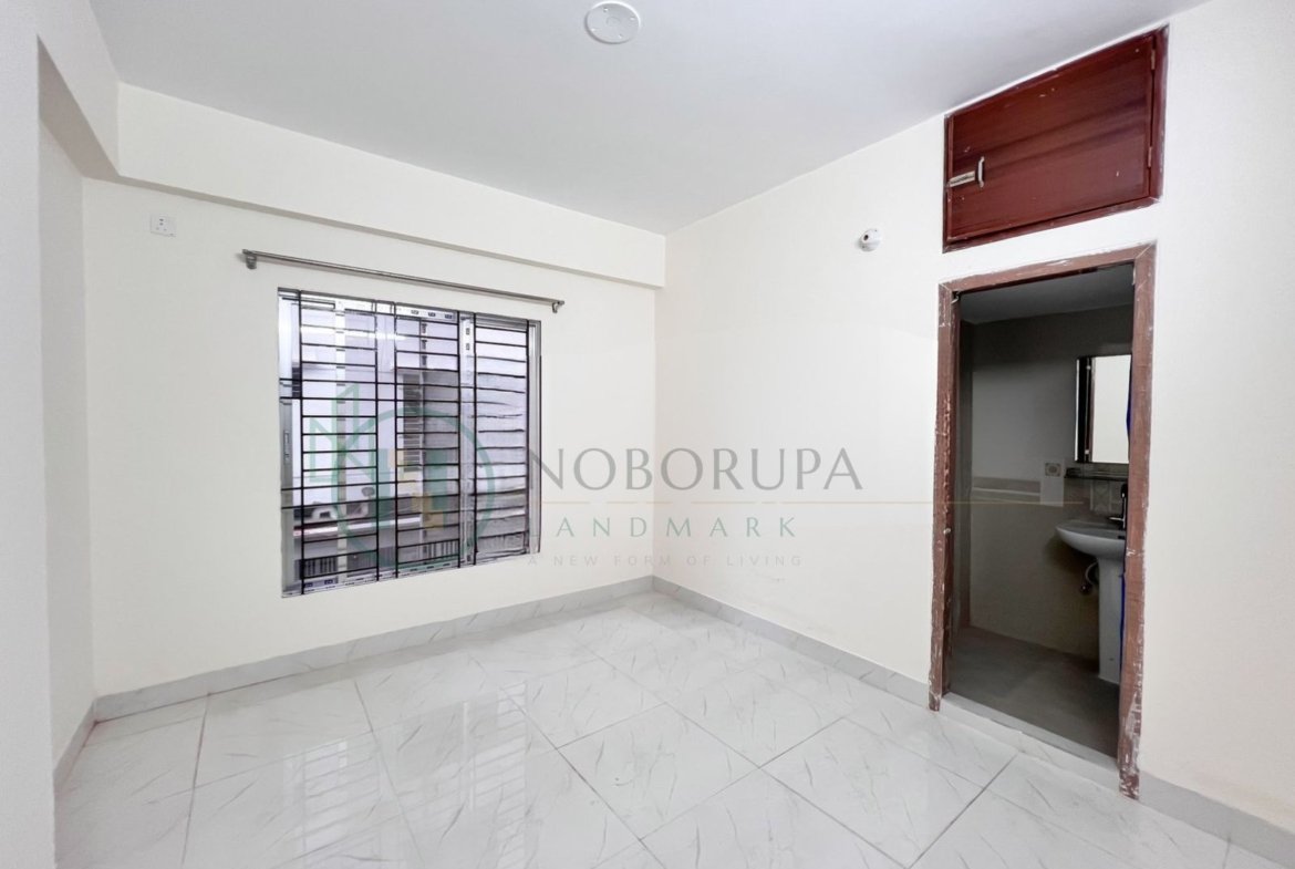Prime 1450 SFT South-Facing Apartment for Sale in Banasree