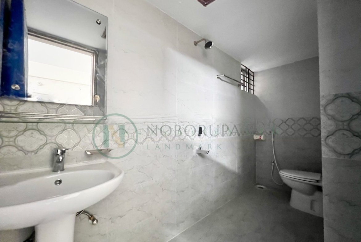 Prime 1450 SFT South-Facing Apartment for Sale in Banasree